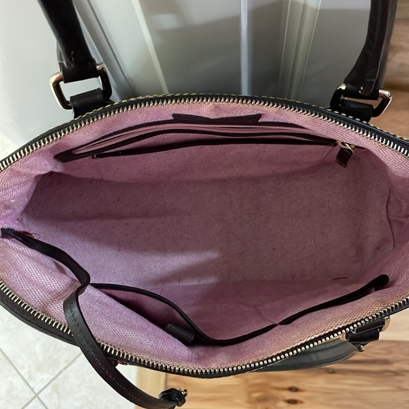 Dooney and Bourke purse. - Picture 4 of 6